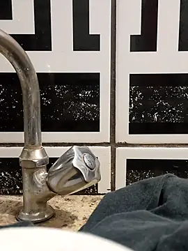 Snapshot of Gusttavotesudoxxvvc chatting on October 2025 03:36:02 AM Gusttavotesudoxxvvc online show from October 2025 03:36:02 AM