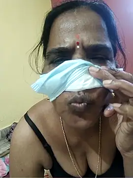 Snapshot of Darshini-Lovely chatting on November 2025 07:40:01 AM Darshini-Lovely online show from November 2025 07:40:01 AM