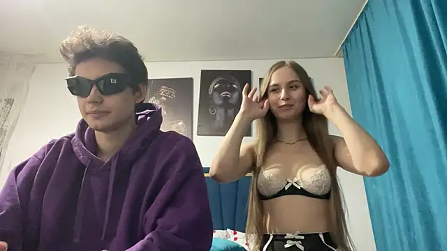 merycouple online show from December 2025 06:16:01 PM