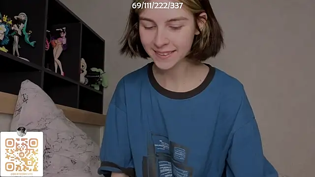 Snapshot of bertamimi chatting on September 2025 05:57:01 PM bertamimi online show from September 2025 05:57:01 PM