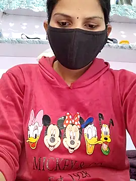 poojam93 online show from December 2025 02:54:02 AM