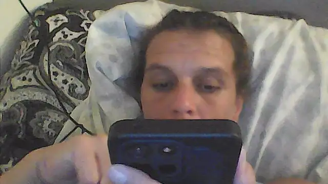 sarahkat86 online show from February 2026 12:25:01 AM