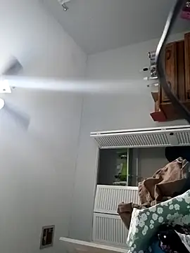 sarahkat86 online show from February 2026 11:27:02 PM