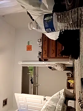 sarahkat86 online show from March 2026 10:49:01 PM