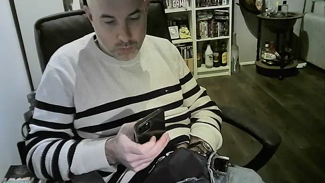 Snapshot of Chrisprngr chatting on April 2026 04:51:01 PM Chrisprngr online show from April 2026 04:51:01 PM