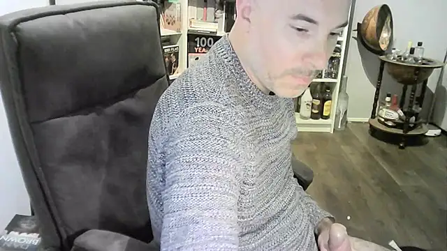Snapshot of Chrisprngr chatting on May 2026 12:32:01 PM Chrisprngr online show from May 2026 12:32:01 PM