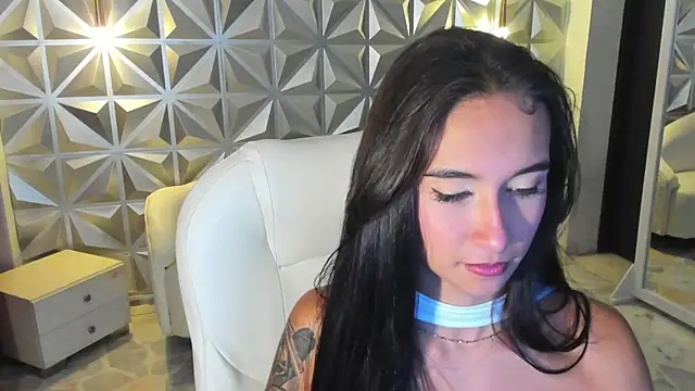 Snapshot of hellen_tease chatting on May 2026 12:56:01 PM hellen tease online show from May 2026 12:56:01 PM