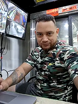 Catire10  online show from November 2025 02:49:02 PM