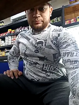 Catire10  online show from November 2025 03:25:01 PM