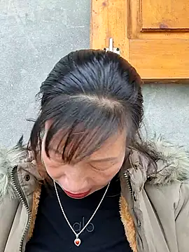 ngocngoc cute online show from November 2025 01:41:01 AM