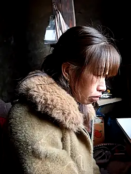 ngocngoc cute online show from November 2025 12:33:01 AM