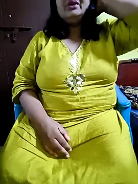 Snapshot of Swapna_Hyd chatting on September 2025 04:17:01 AM Swapna Hyd online show from September 2025 04:17:01 AM