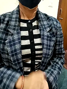 soni yhakur online show from December 2025 10:00:02 AM