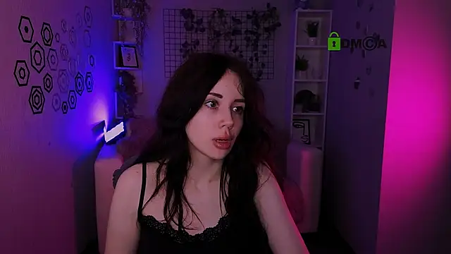 riley sanders online show from June 2026 07:38:02 PM