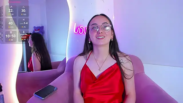 selene swee online show from September 2025 06:19:02 PM