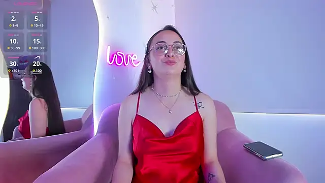 selene swee online show from September 2025 05:47:02 PM