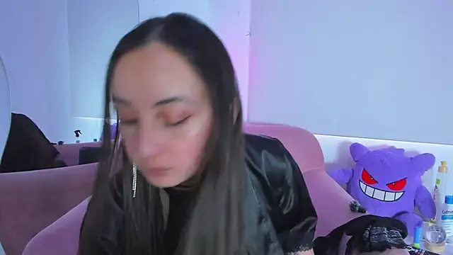 selene swee online show from November 2025 12:27:02 PM