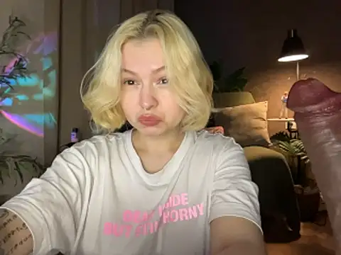MoonIvy  online show from June 2026 07:27:02 PM
