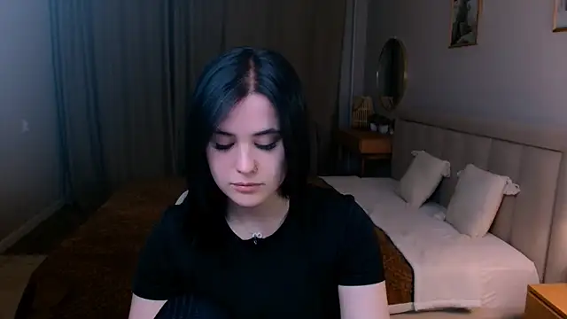 lil angel  online show from April 2026 09:29:02 PM