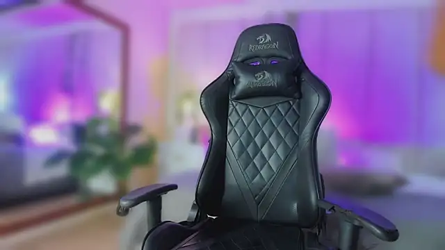 mia rousse25 online show from January 2026 03:10:01 AM