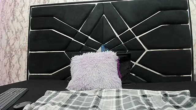 Snapshot of LITTLESUSSYY_ chatting on October 2025 11:41:02 AM LITTLESUSSYY  online show from October 2025 11:41:02 AM