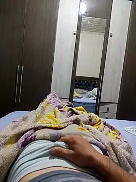 Gustavo198045 online show from September 2025 11:26:01 PM