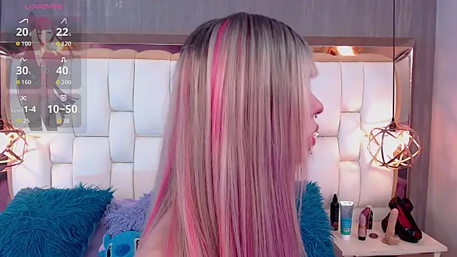 Foxxy Doll online show from January 2026 08:58:02 PM