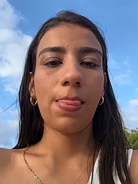 -juicy  online show from November 2025 09:38:01 PM