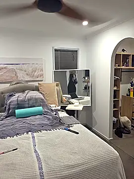 iamthepublickmasterbater online show from November 2025 03:01:02 PM