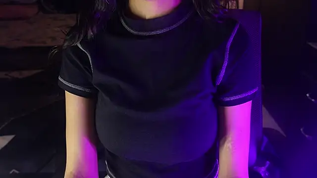 NidhiChandra online show from November 2025 08:57:01 AM