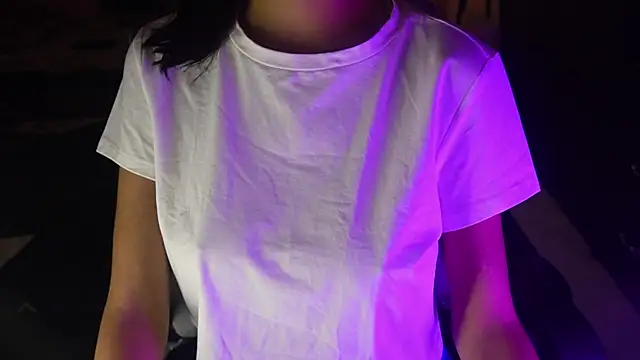 NidhiChandra online show from November 2025 09:28:02 AM