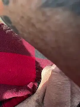 Chris2201hdb online show from April 2026 09:28:02 PM