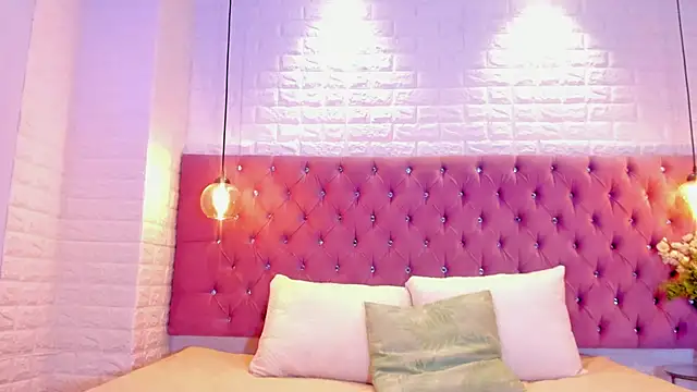 anette bennet online show from December 2025 07:33:02 PM