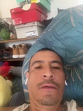 Chillo956 online show from March 2026 04:11:01 PM