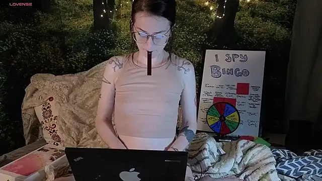 kohlbird online show from September 2025 04:16:01 AM