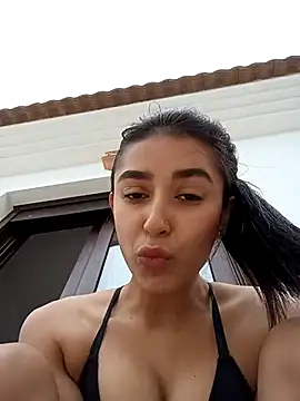 Snapshot of CandyFoxter_ chatting on October 2025 07:17:01 AM CandyFoxter  online show from October 2025 07:17:01 AM