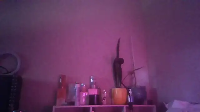 Snapshot of 1n0nlythroat chatting on July 2026 12:26:02 AM 1n0nlythroat online show from July 2026 12:26:02 AM