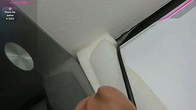 blue wxw online show from October 2025 02:53:01 AM