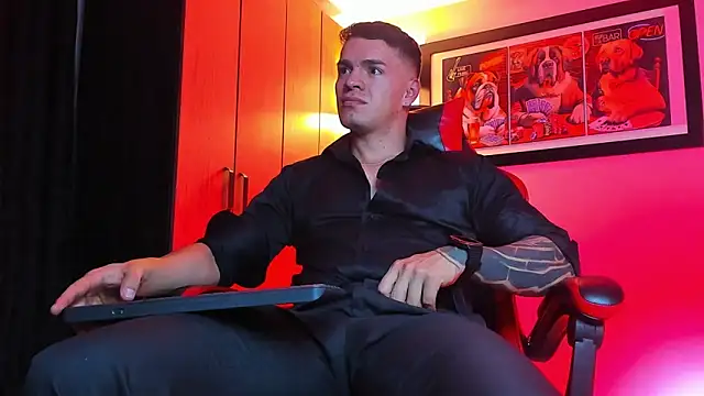 ALPHA DOMINUS  online show from December 2025 04:07:01 AM