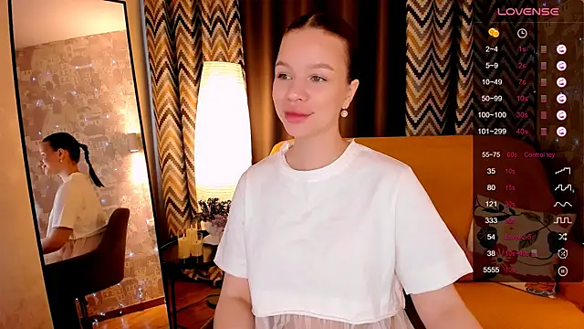 Snapshot of marydreams_ chatting on May 2026 04:08:01 AM marydreams online show from May 2026 04:08:01 AM