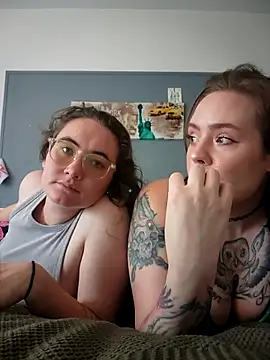 Snapshot of AndHerXO chatting on February 2026 01:51:02 PM AndHerXO online show from February 2026 01:51:02 PM