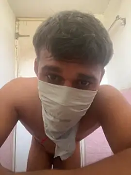 Snapshot of omkarcoll chatting on April 2026 05:46:01 AM omkarcoll online show from April 2026 05:46:01 AM