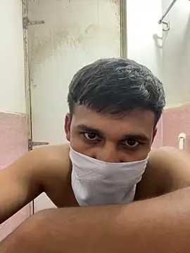 Snapshot of omkarcoll chatting on April 2026 06:03:01 PM omkarcoll online show from April 2026 06:03:01 PM