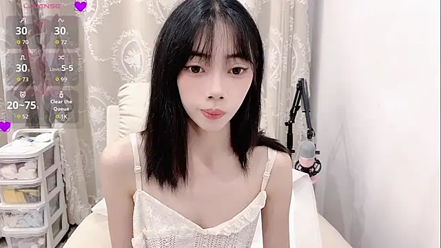 Snapshot of tuantuanle chatting on July 2026 03:19:02 PM tuantuanle online show from July 2026 03:19:02 PM