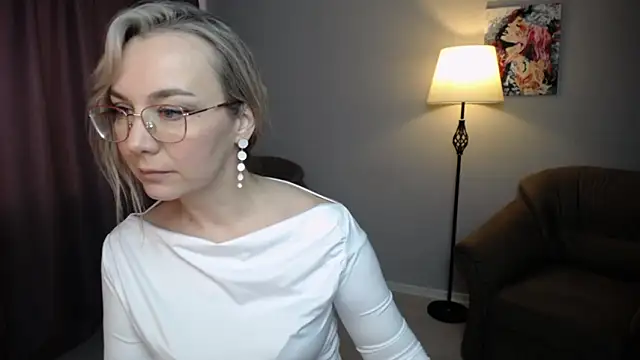 Ava Elior online show from January 2026 10:30:01 AM