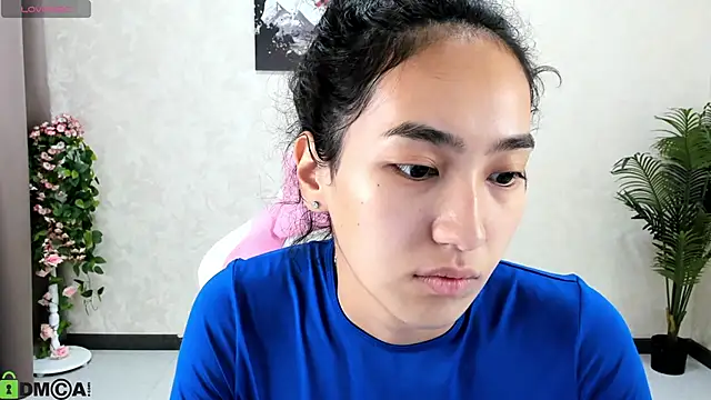 FlirtyAura online show from October 2025 01:48:02 AM