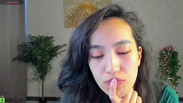 FlirtyAura online show from March 2026 03:43:01 AM