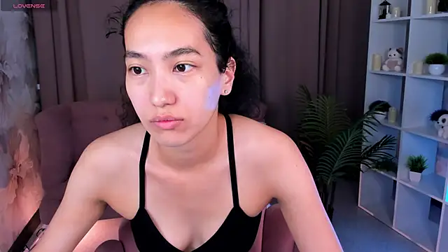 FlirtyAura online show from July 2026 03:26:01 AM