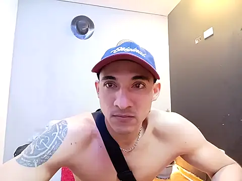 jhonny thes28 online show from September 2025 01:33:01 AM