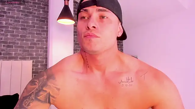 connorsmiith online show from March 2026 12:52:01 PM